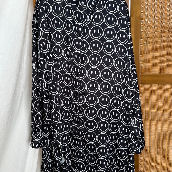 Dresses in LALA Smiley Face Patterned Black and White lounge set - Picture 4 of 7